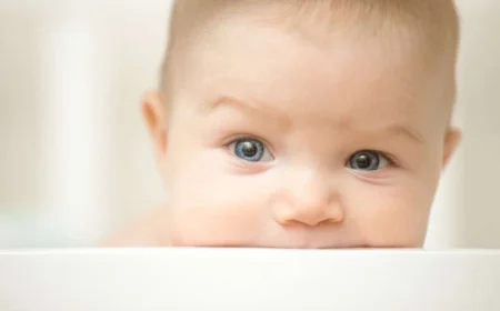Colore degli Occhi del Neonato: Quando è Definitivo?